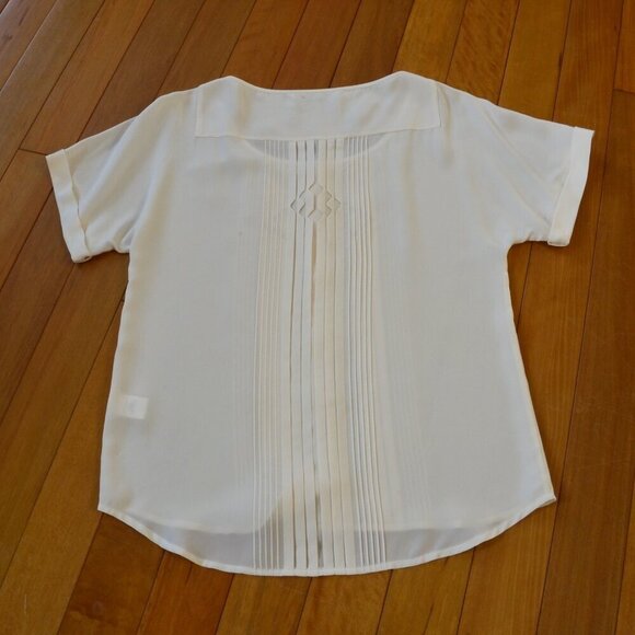 Trina Turk 100% Silk Top Blouse Pleated Women Size P - Picture 6 of 11